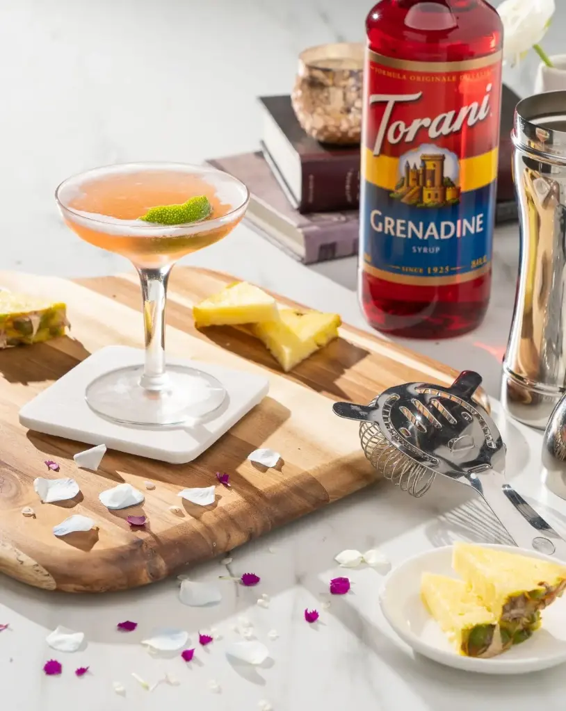 362481_GrenadineSyrup750ml_LifestyleImage.webp